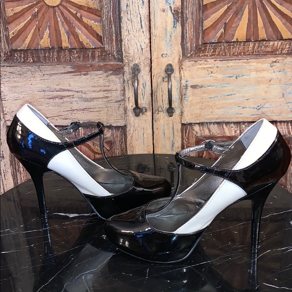 Guess 2 tone patent leather heels size 6.5 M - Picture 3 of 7